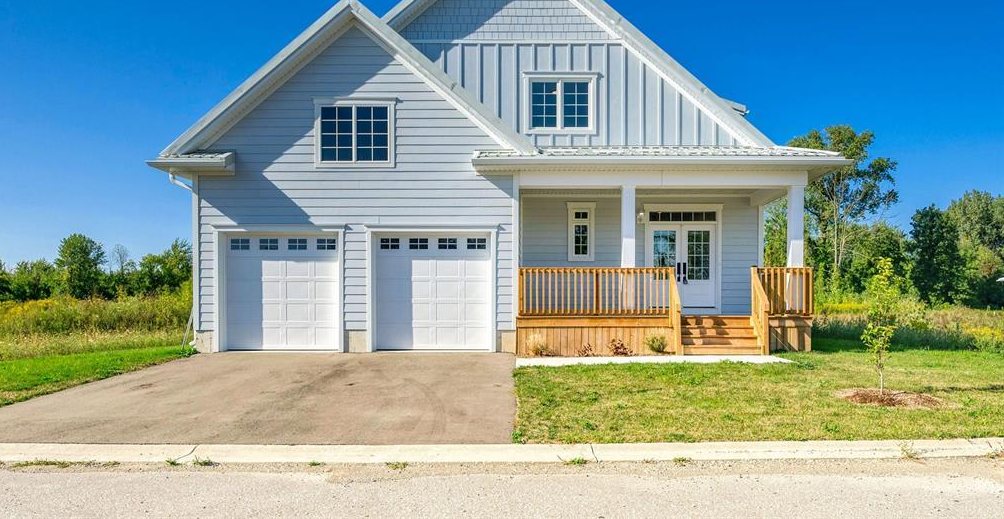 4166 Boardwalk Avenue, Plympton-Wyoming