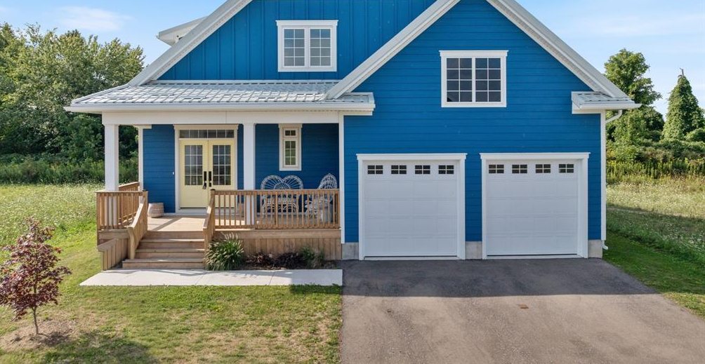 4167 Boardwalk Avenue, Plympton-Wyoming